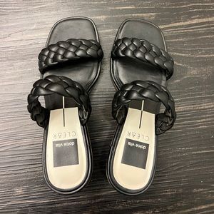 Dolce Vita v-ronin black low heels size 6.5